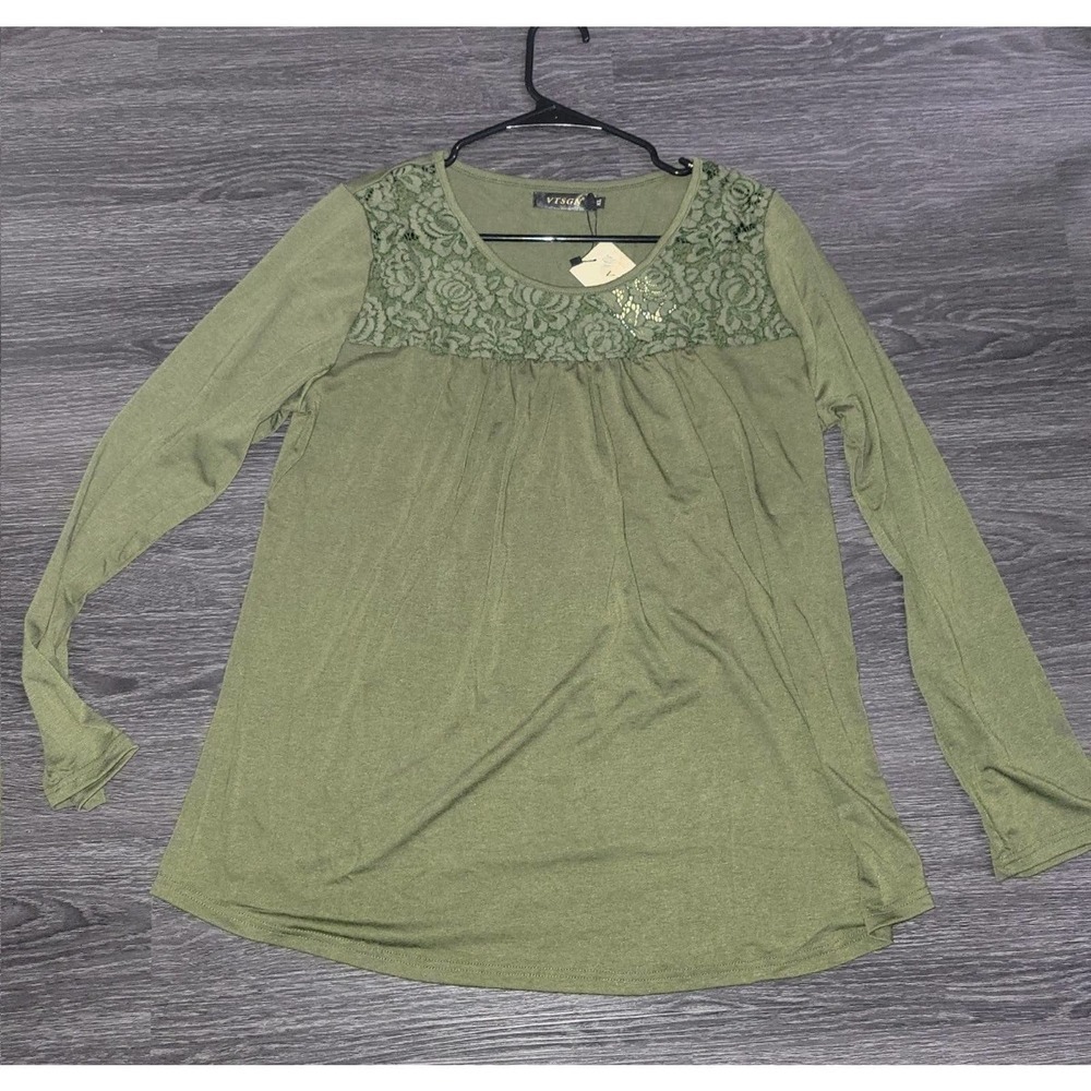 NWT Xl womens shirt green with lace pattern